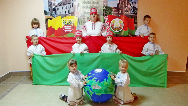 Кашрут, традиции, йога и иврит: как я искала еврейский детский сад в Москве