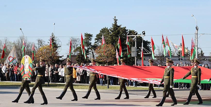 Соцопрос: герб, флаг и гимн — устоявшиеся атрибуты белорусской государственности
