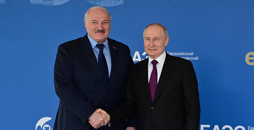 Александр Лукашенко прибыл на пленарное заседание II Евразийского экономического форума