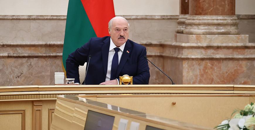 Тема недели: «Медицина — важная составляющая безопасности государства». Александр Лукашенко провел совещание по вопросам здравоохранения