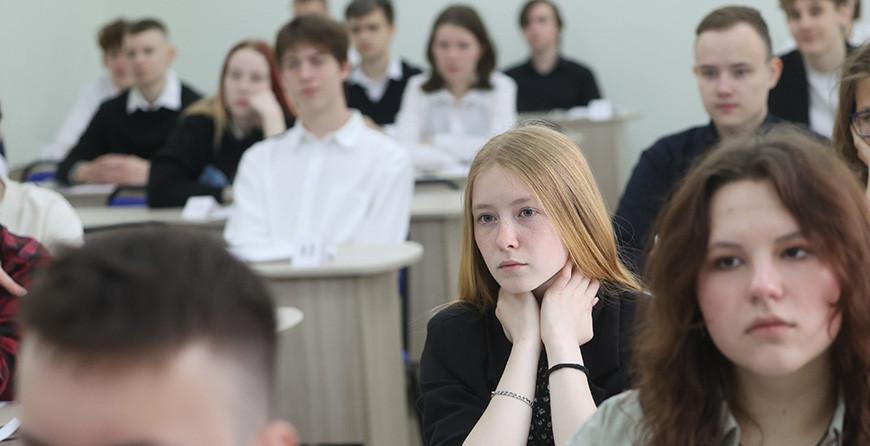 В Минобразования рассказали о самых популярных вопросах, поступающих по результатам ЦЭ