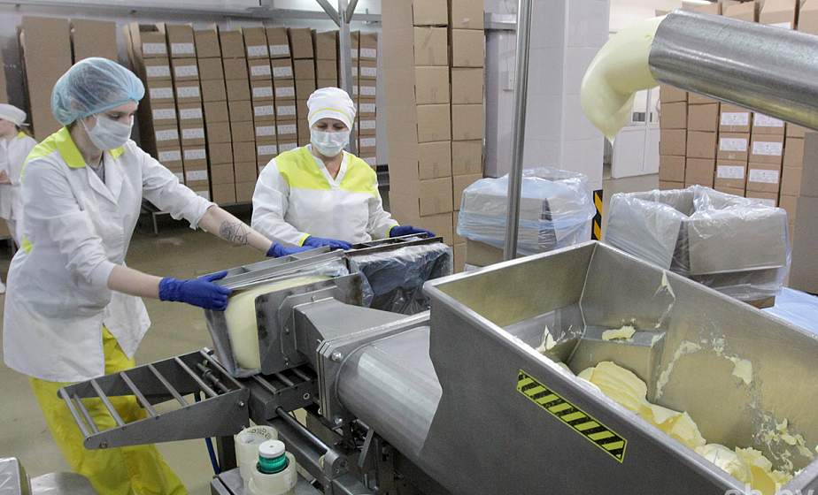 Минсельхозпрод повысил экспортные цены на молочную продукцию