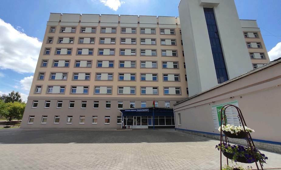 Гродненская университетская клиника одной из первых в стране и первой в области получила свидетельство о соответствии аккредитации