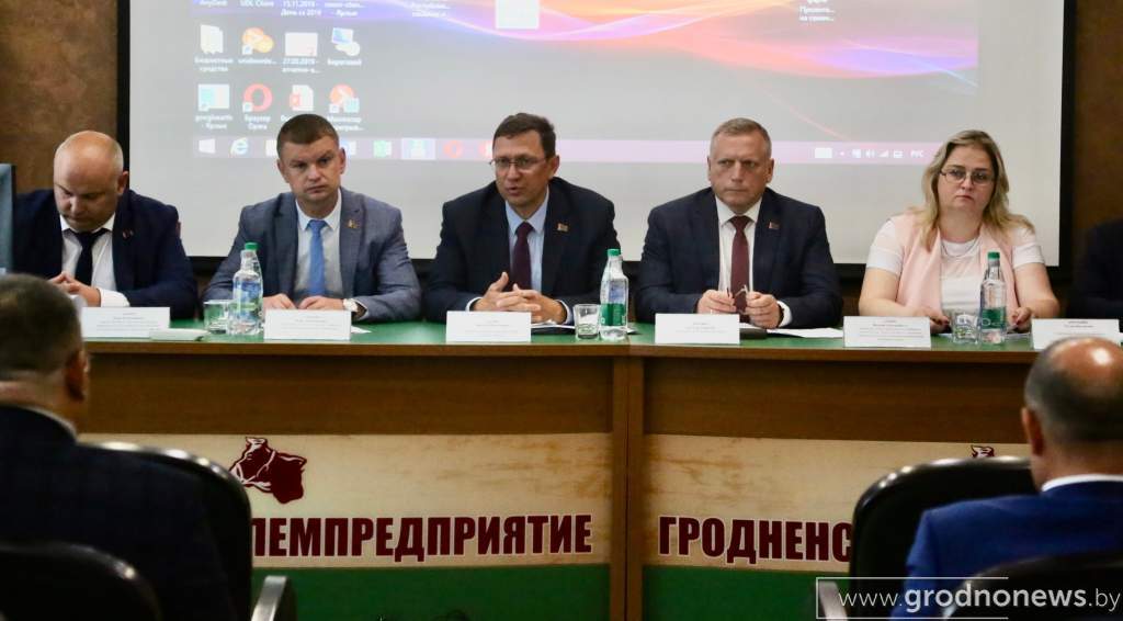 В Щучинском районе прошел республиканский семинар по животноводству