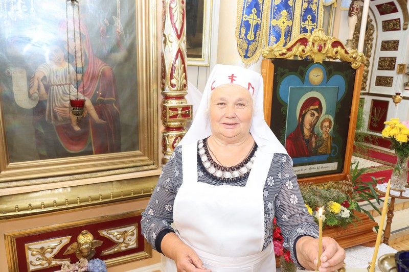 Служат Богу  и помогают людям. Как живет сестричество при храме святых апостолов Петра и Павла в г.п. Кореличи