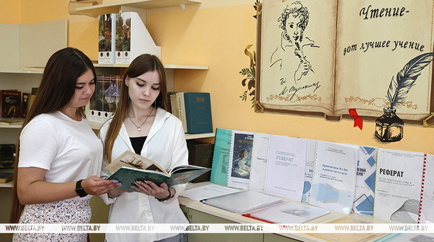 «Учитель — человек Президента». Лукашенко о престиже профессии
