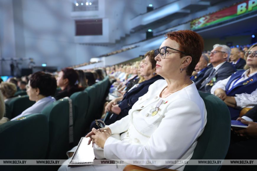 Лукашенко: в Беларуси создадут образовательный хаб мирового образца, не хуже Гарварда