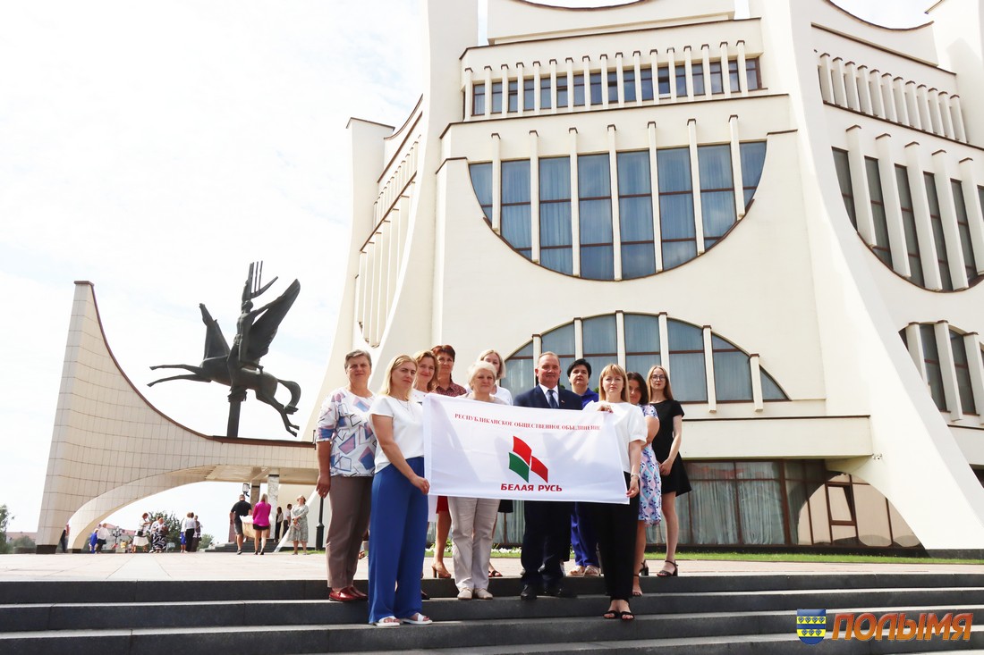 Активисты Кореличской РО РОО «Белая Русь»  приняли участие в праздновании 20-летия организации