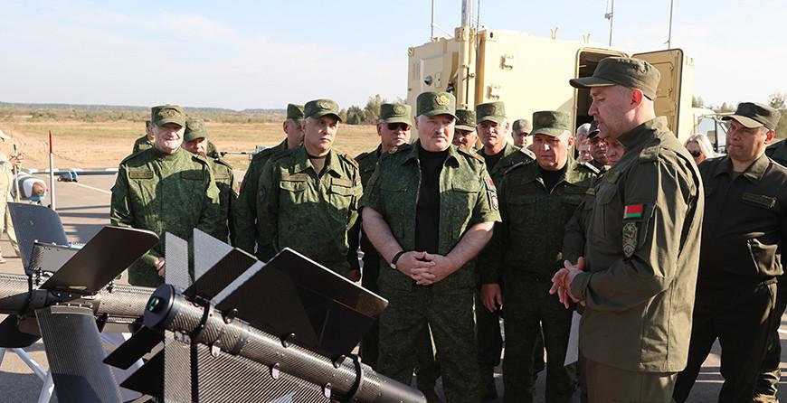 «Единство и дисциплина». Александр Лукашенко рассказал о созданной в Беларуси системе обороны государства