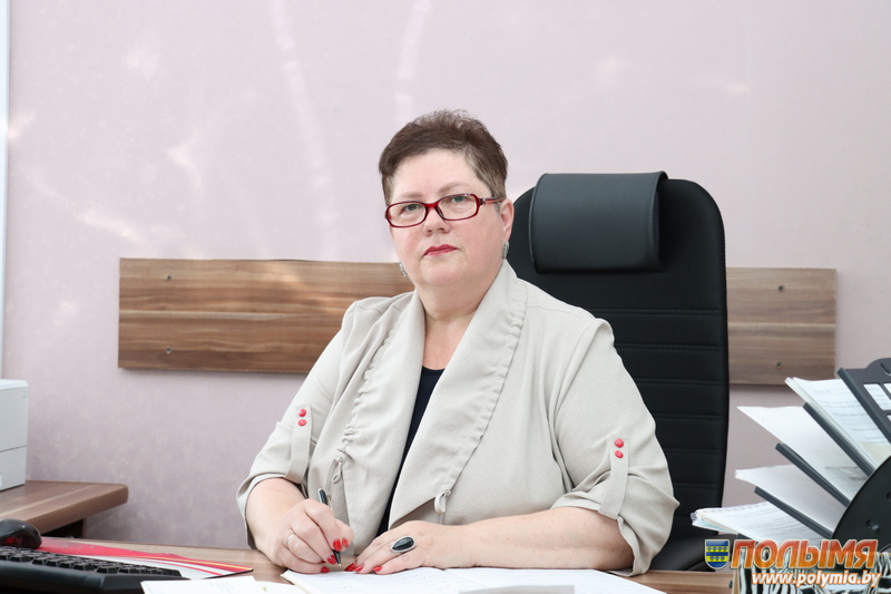 Чем опасна зарплата «в конверте», рассказывает начальник Кореличского районного сектора ФСЗН Инна Хорошко