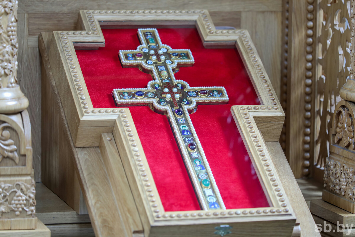1 октября крест преподобной Евфросинии Полоцкой будет пребывать в храме апостолов Петра и Павла г.п. Кореличи