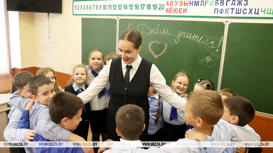 Школа — храм, а педагог — святое. Лукашенко в День учителя напомнил про главный ориентир для каждого