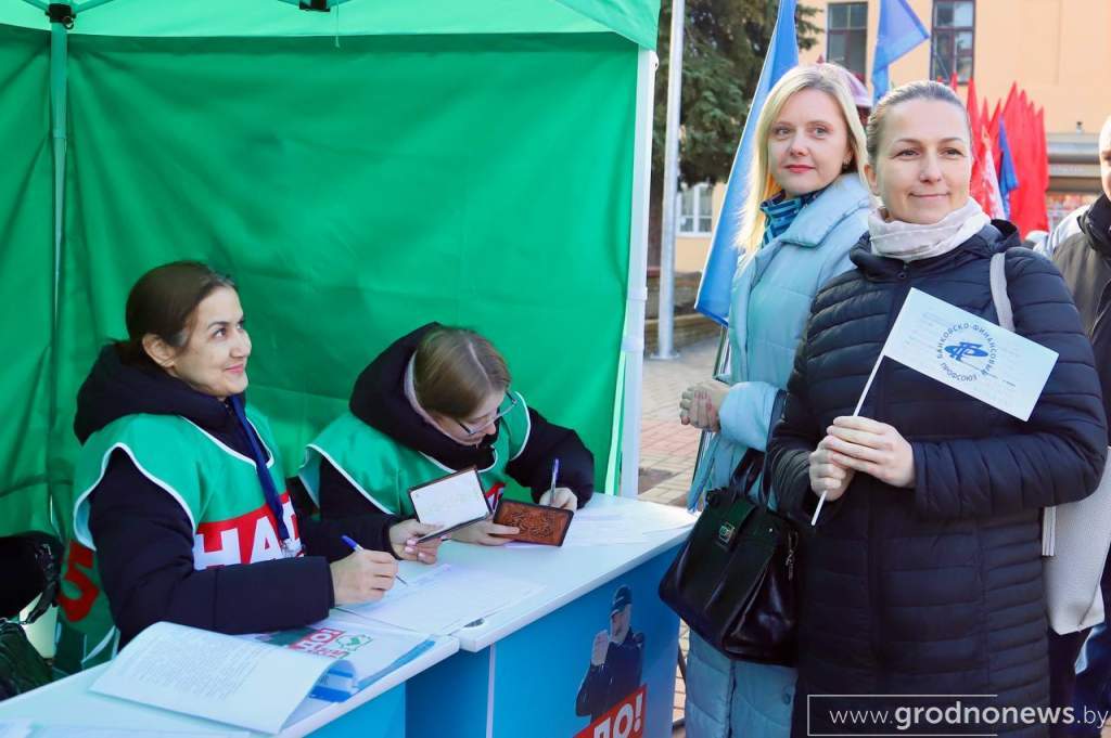 Стартовал 9 день сбора подписей за выдвижение кандидатов в Президенты Республики Беларусь