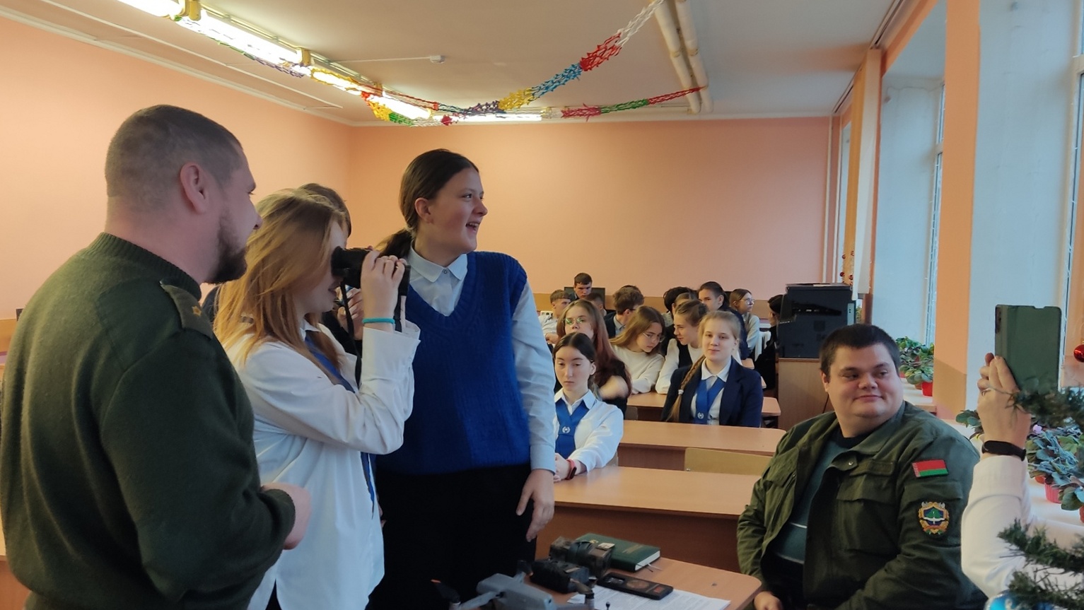 В ШАГе на тему «Молодость — время выбора. Профессиональное самоопределение» в СШ №1 г.п. Кореличи приняли участие инспекторы охраны природы