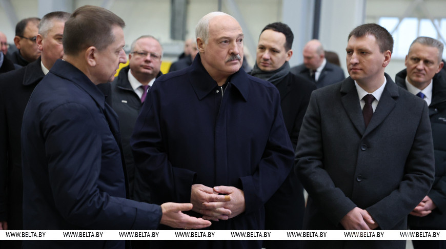 «Мы умеем делать все!» Зачем Лукашенко приехал с проверкой на МАЗ и какие сигналы дал заводчанам и бизнесу
