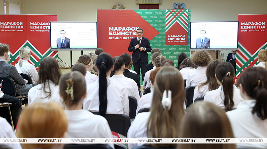 «Никто, кроме вас, не изберет ваше будущее». Перцов о выборах на «НЕскучной НЕлекции» в колледже