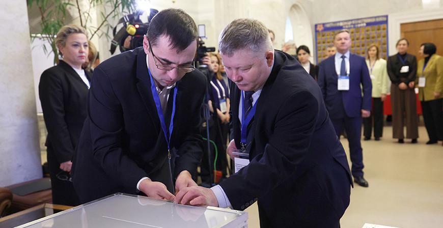 Наблюдатель из Вьетнама: президентские выборы в Беларуси организованы очень профессионально