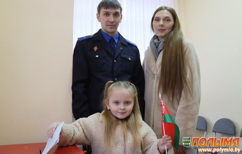 В Кореличском районе проходит второй день досрочного голосования