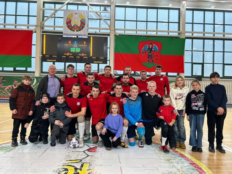 Кореличские футболисты обыграли команду из Вороново со счетом 6:3