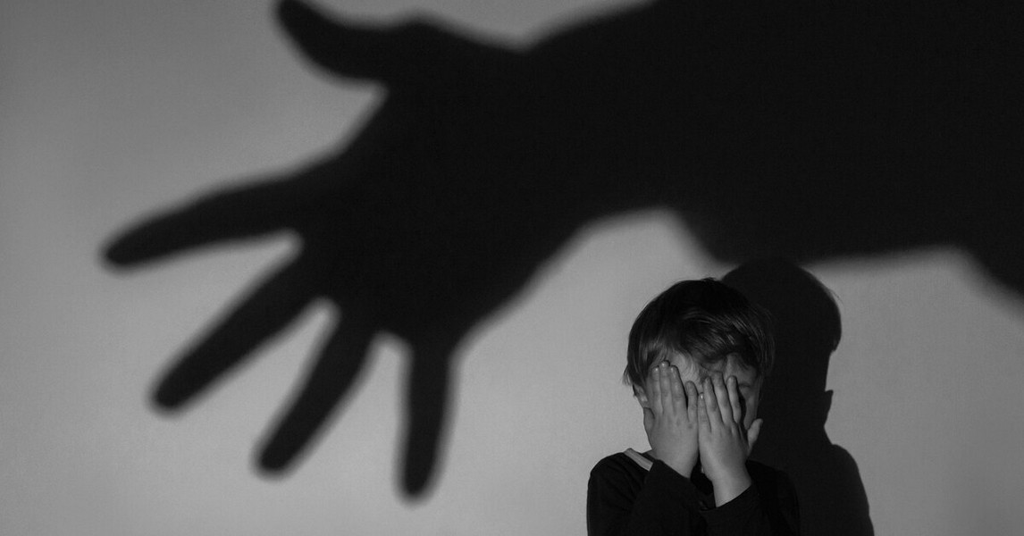 Как уберечь подростка от сексуального насилия