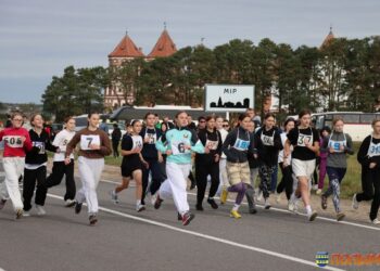 Бегом к здоровому будущему: в Мире состоялся легкоатлетический кросс