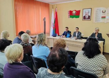 От отпуска до трудоустройства подростков: профсоюзные юристы в рамках правового приема ответили на вопросы жителей Гродненщины