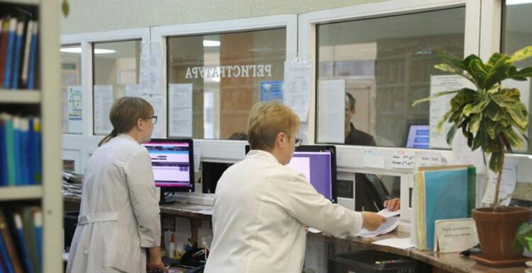 Минздрав утвердил график работы организаций здравоохранения в выходные дни в ноябре