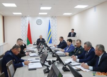 Выполнение требований Директивы № 1 «О мерах по укреплению общественной безопасности и дисциплины» рассмотрели на заседании в Кореличском райисполкоме