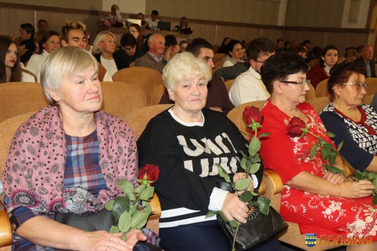 В Мирском государственном колледже отпраздновали 85-летие системы профтехобразования