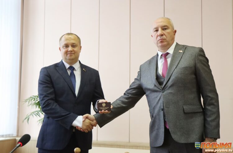 Председатель Гродненского облисполкома Юрий Караев представил активу района нового председателя Кореличского райисполкома Александра Курило