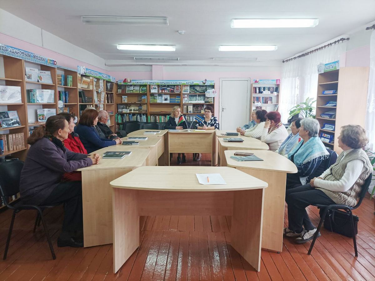 В Кореличах для пожилых организовали «круглый стол» по правовому просвещению