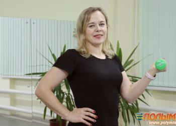 В Кореличах проходят занятия по фитнесу и пилатесу для начинающих взрослых