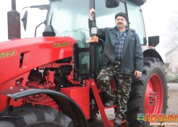 Тракторист-машинист КУСП «Черняховский-Агро» Николай Скиба: «Родная земля дает человеку силу»