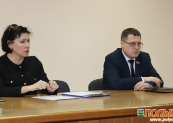 Ольга Ануфриева побеседовала с трудовым коллективом ОАО «Кореличи-Лён» о кибербезопасности