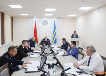 В Кореличах обсудили итоги социально-экономического развития района и исполнение бюджета за девять месяцев
