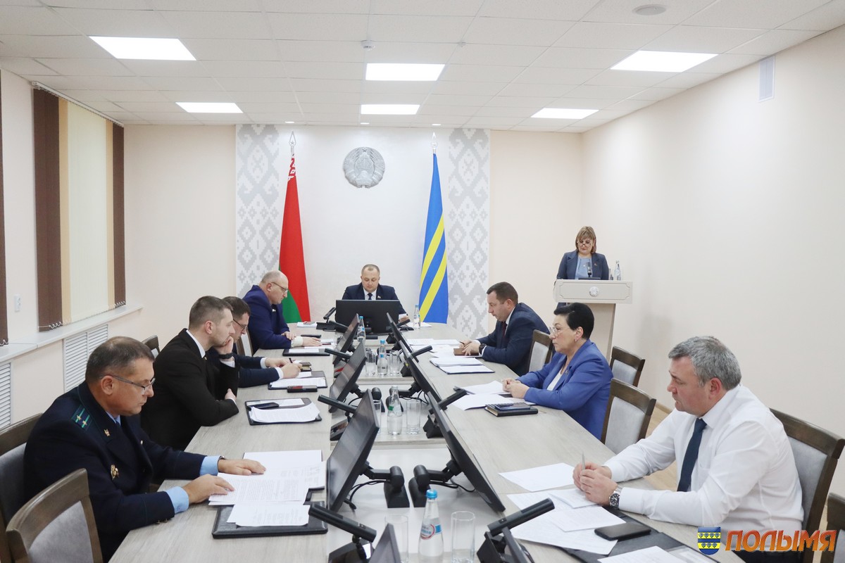 В Кореличах обсудили итоги социально-экономического развития района и исполнение бюджета за девять месяцев