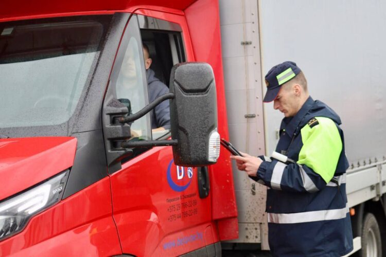 В Кореличском районе с 17 по 21 ноября ГАИ усилит контроль за грузовиками