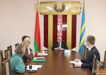 Депутат Александр Сонгин провел прием граждан в Кореличах