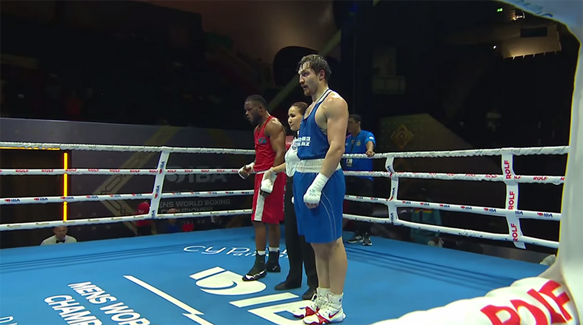 Алексей Алферов гарантировал медаль чемпионата мира по боксу