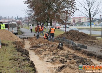 В райцентре по улице Гагарина начался ремонт пешеходной дорожки