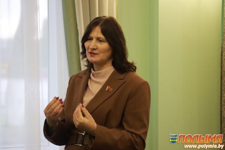 Ирина Степаненко обсудила с кореличчанами итоги Года благоустройства и предстоящее ВНС
