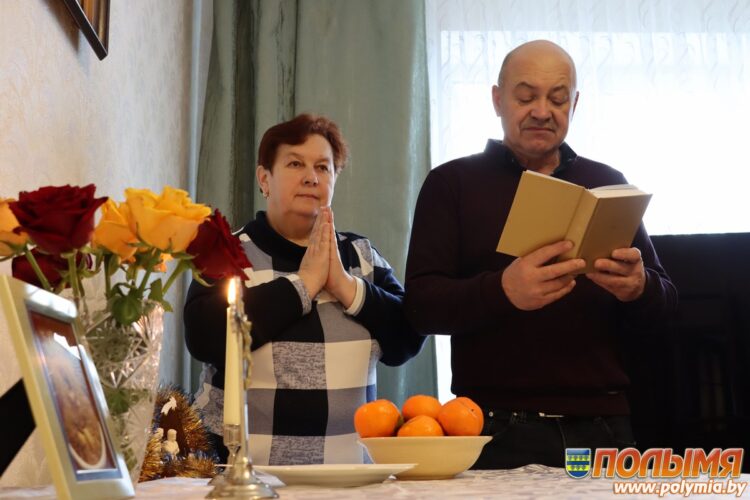 Як сям’я каталікоў Мар’яна і Ліліі Сіліч з вёскі Малыя Жухавічы сустракае Нараджэнне Хрыстова