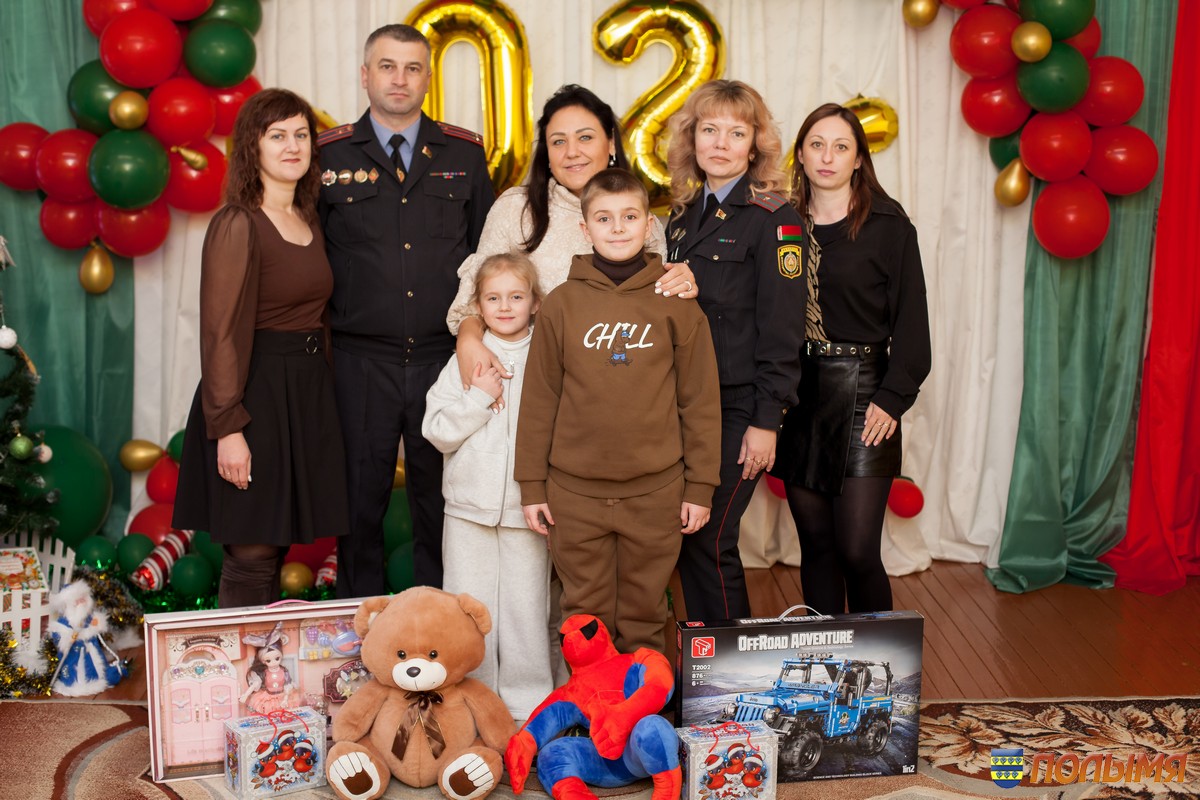 Сотрудники Кореличского РОВД присоединились к акции «Наши дети»