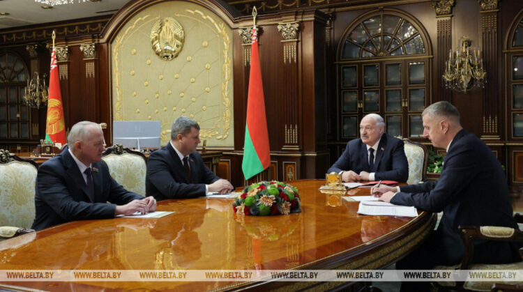 Александр Лукашенко наделил Юрия Селиверстова полномочиями вице-премьера по вопросам отношений с Россией