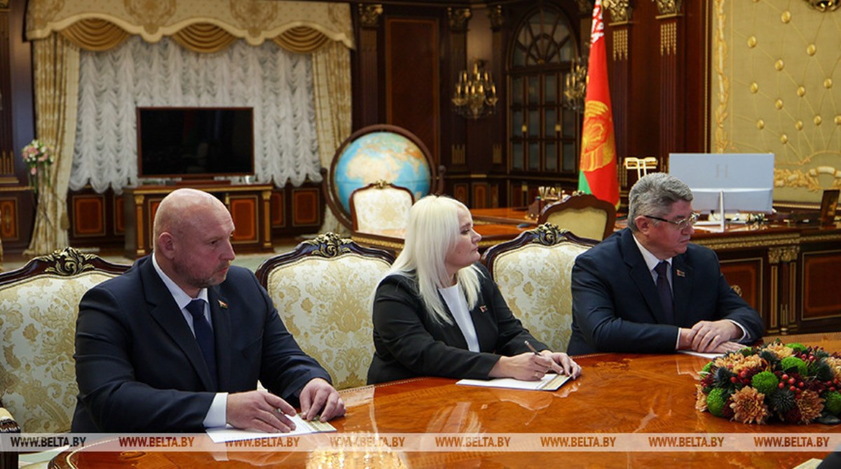 Александр Лукашенко согласовал назначение трех новых председателей исполкомов и зампреда в Могилевской области