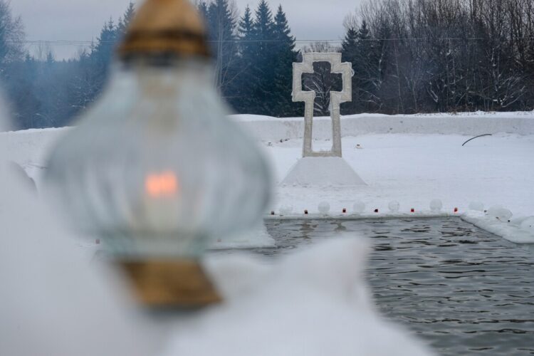 Расписание Богослужений на Крещение Господне в храме святых апостолов Петра и Павла г.п. Кореличи