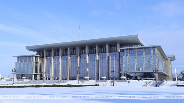 Александр Лукашенко поздравил коллектив «Сельской газеты» с 105-летием со дня выхода первого номера