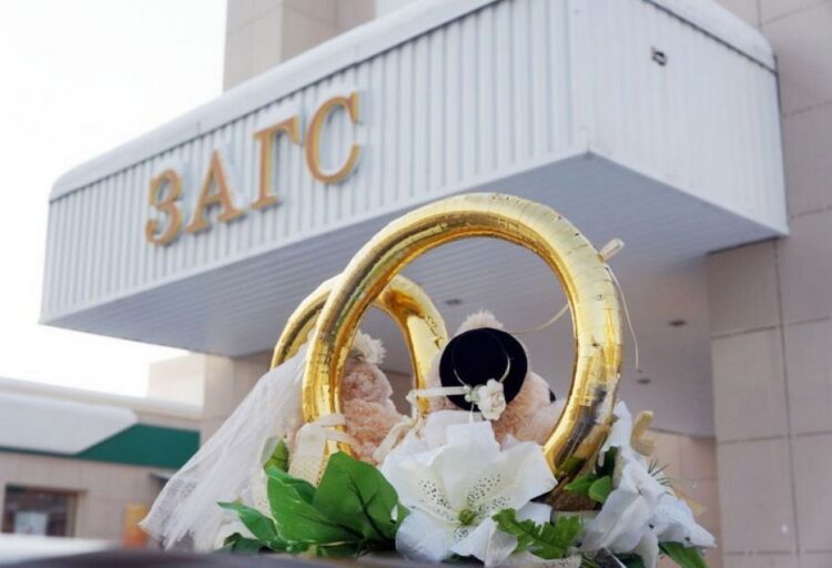 Рождения и свадьбы. Статистика за 2025 год от Кореличского ЗАГСа