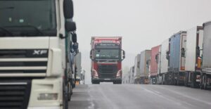 На границе с Литвой возобновлено оформление грузовиков