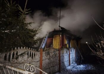 15 января в деревне Малые Жуховичи Кореличского района горел жилой дом